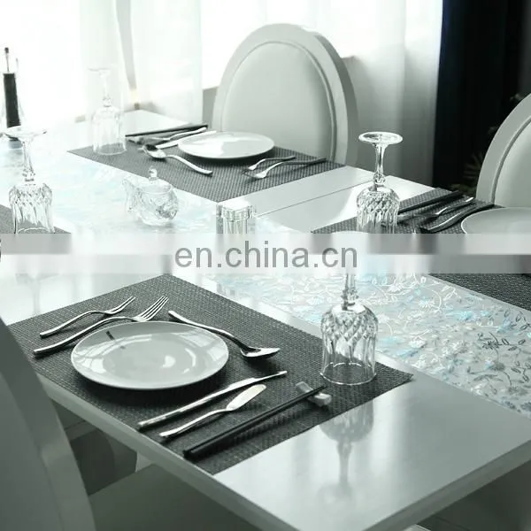 China Manufacturer Simple Light Flower Bronzing Western Table Clothes photo-6