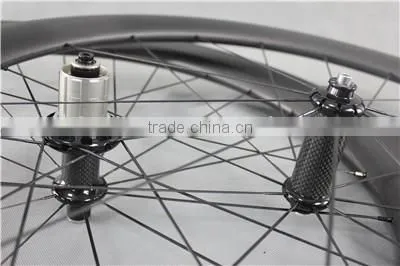 56mm and 86mm Carbon Clincher Wheels China Carbon Wide Side Bike Wheels W56C photo-6