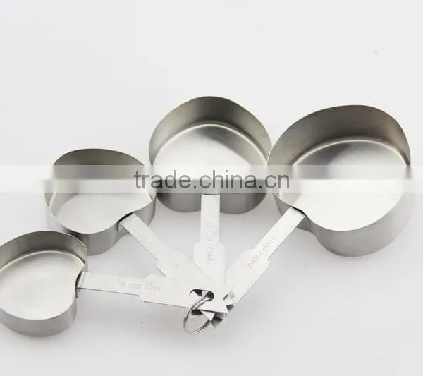 Stainless steel heart measuring cup
