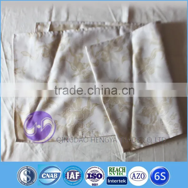 Wholesale Jacquard Handmade Dining Beaded Table Runner