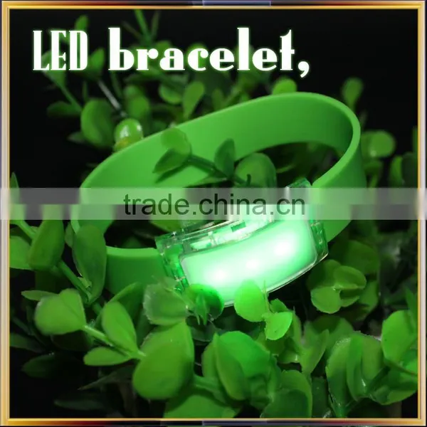 Lumi Color Changing Sillicon Wristband/ Bracelet for Gift or Promotional