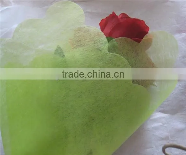 Petal Pattern Spunbond Polyester Nonwoven Fabric for Flower Packaging and Decoration photo-2