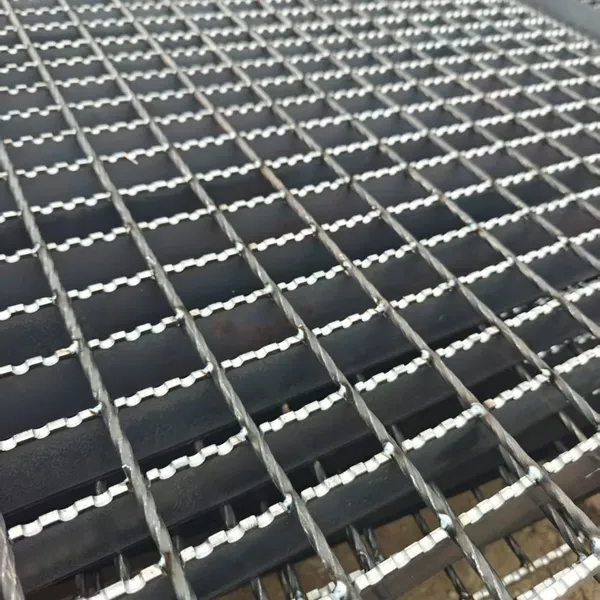 Stainless Steel Grating 316L With Serrated Surface for Slip Resistance photo-2