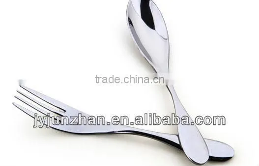 Stainless Spoon and Fork Sets With Nicely Design and Plastic Box Packing With Food Certificate Safe-using photo-4
