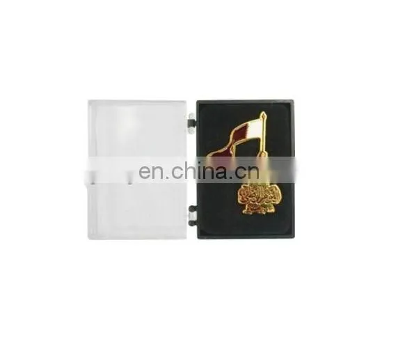 Free Sample Qatar National Day Magnet Flag Pin Badge