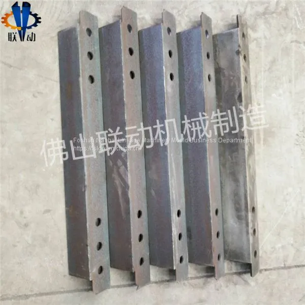 CNC Automatic Angle Steel Punching Cutting and Cutting Machine photo-2