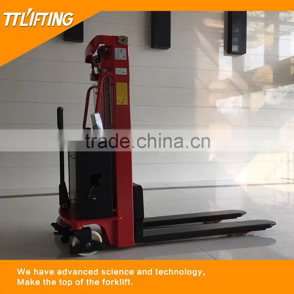 Straddle Semi-electric Stacker