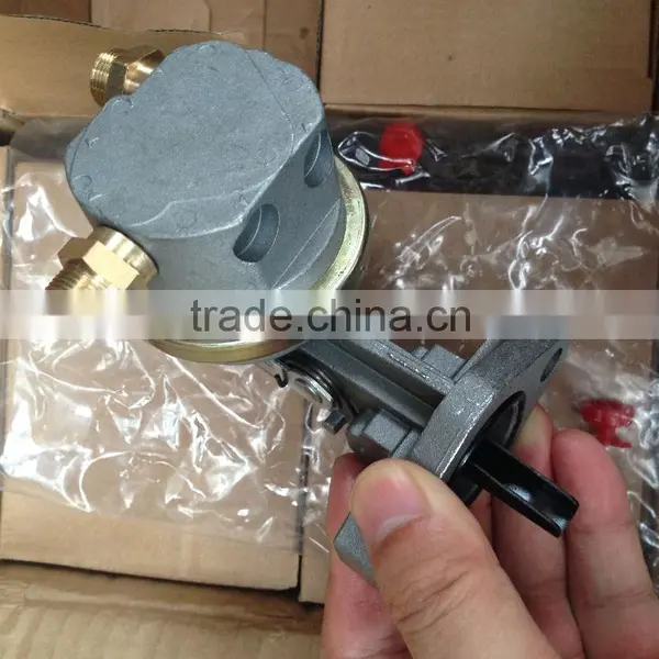 RE66153 JOHN DEERE FUEL TRANSFER PUMP photo-2