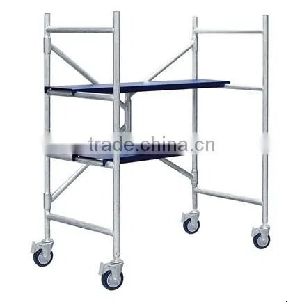 Portable scaffolding frame system