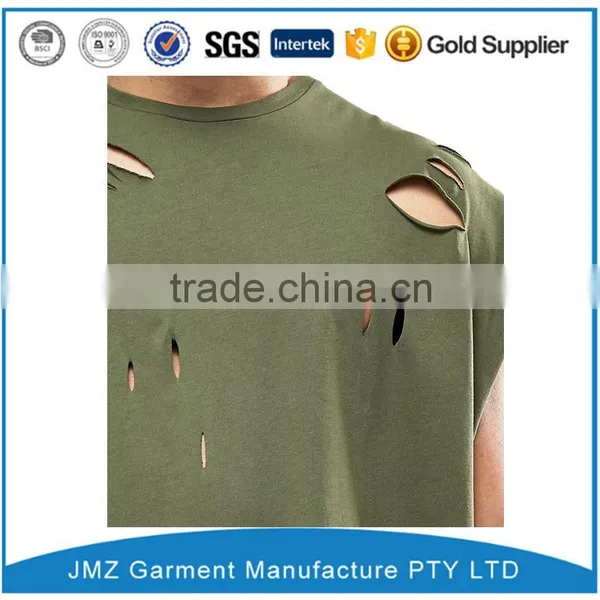 Customized t Shirt With Distressing and Curved Hem in Green photo-3