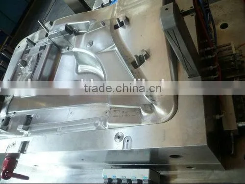 Injection Plastic Car Interior Parts Mould Plastic Car Door Panel Mould photo-6