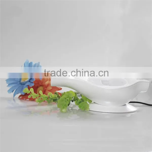 Classical Car Aroma Diffuser Ultrasonic Cool Mist Humidifier Aroma Essential Oil Diffuser photo-4