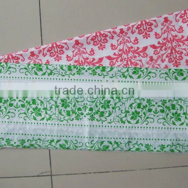 Wholesales Promotional Price Plastic Table Cover & Cloth for Decoration