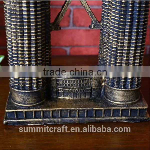 Resin Gold and Silver Souvenir Petronas Twin Towers photo-5
