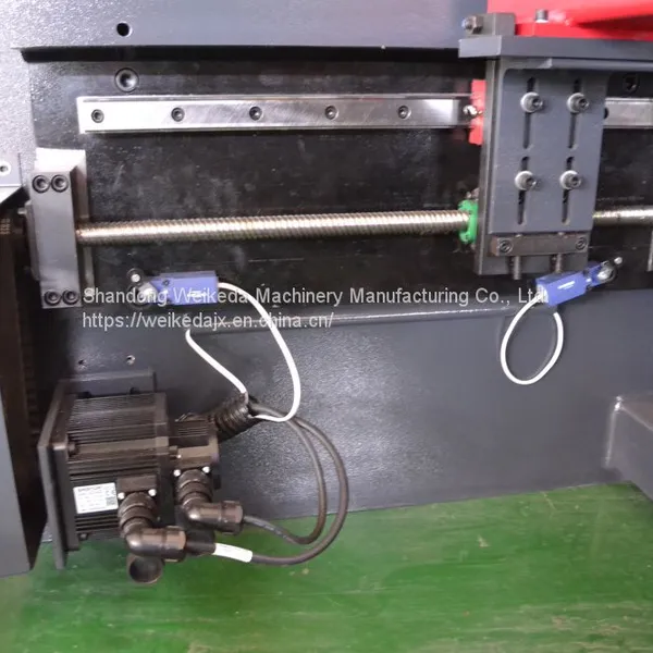 APB-70T/2500 Press Brake photo-4