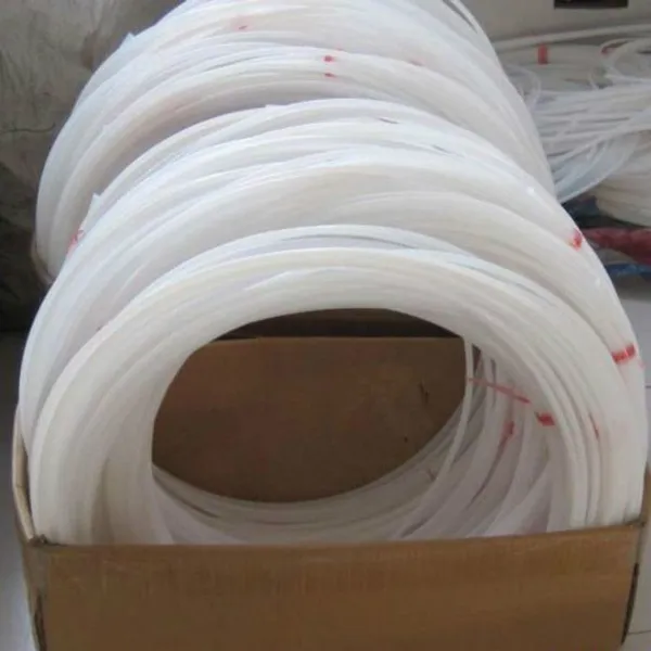 Durable Transparent Corrugated PTFE Hose for Extreme Temperature and Chemical Resistance photo-3