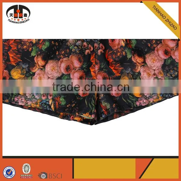 2016 Fashionable Women Garment Leather Shorts With Custom Flower Pattern photo-4