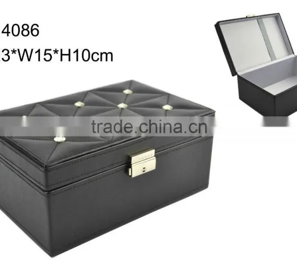 PU Leather With Handle Jewelry Box photo-3