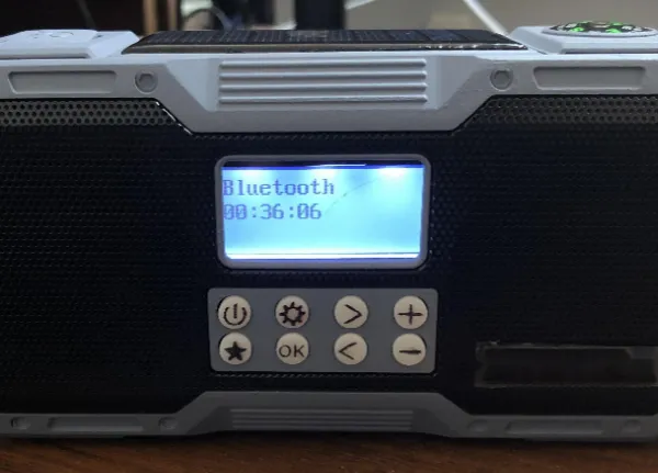 Portable DAB/FM Radio with 4000mAh Rechargeable Battery, Hand Crank Solar Outdoor Digital DAB+ Radio with USB Charger, Emergency SOS Alarm, Headphone Jack