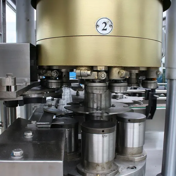 Can Juice Beverage Filling Sealing Machine photo-3