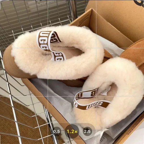 UGG's Official Website Features the 3474 5-layer, 5cm Platform Slippers. Colors: Chocolate, Mustard, Black, Gray, Chestnut, Dusk Pink photo-3