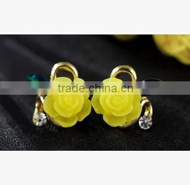 2015 High Quality Fashion Crystal Stud Earrings for Women Girl Party Wedding Earring Factory Price photo-3