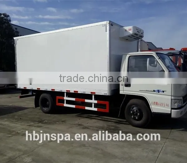 Capacity 2T JMC Truck Refrigerator With Good Refrigerator Unit photo-3