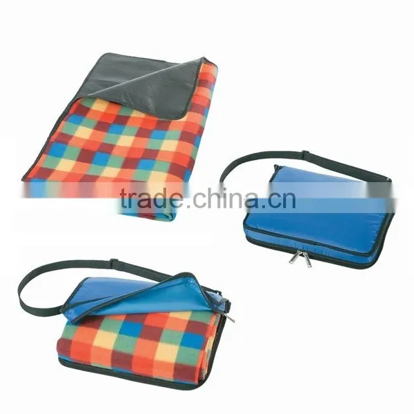Fleece Blanket With Bag