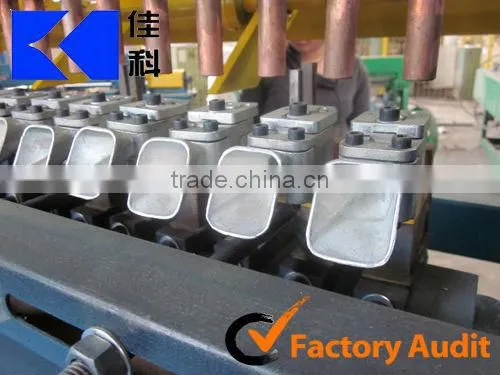 2015 New Products of Automatic Fence Mesh Welding Machine Manufacturer Made in China photo-2