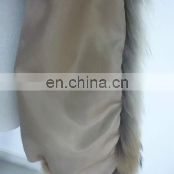 Rabbit Fur Body and Raccoon Fur Trimming Sleeveless Coats for Women photo-4