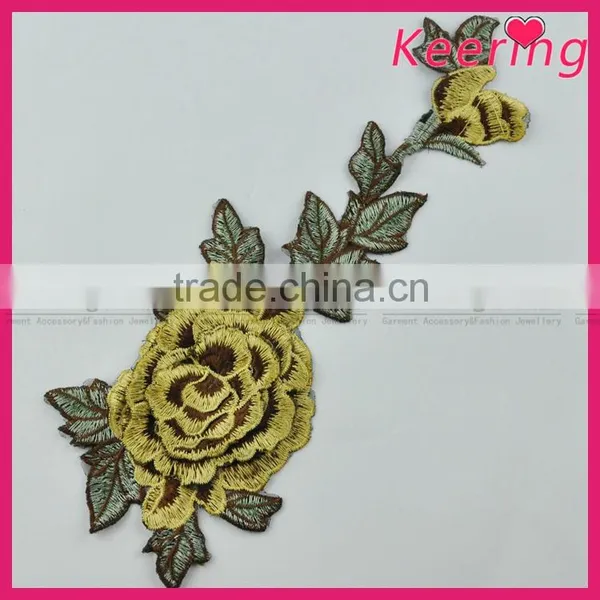 Handmade Applique Flower Embroidery Designs for Wedding Dress Decoration photo-3