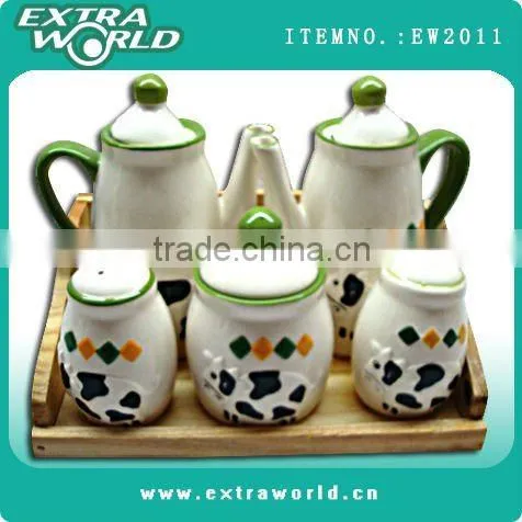 Cow Shape Ceramic Kitchen Pepper,salt, Suger,saucer and Vinegar Bottle Set