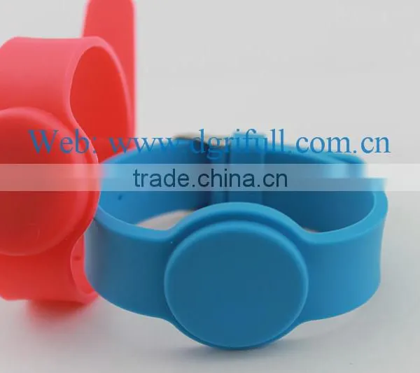 High Frequency HF Justable RFID Silicone Wristband Support Reading Writing photo-3