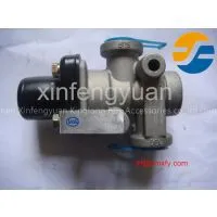 Spare Bus Parts Original Pressure Protective Valve for Kinglong Buses and Coaches