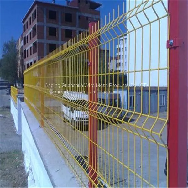 Triangle Bend Fence