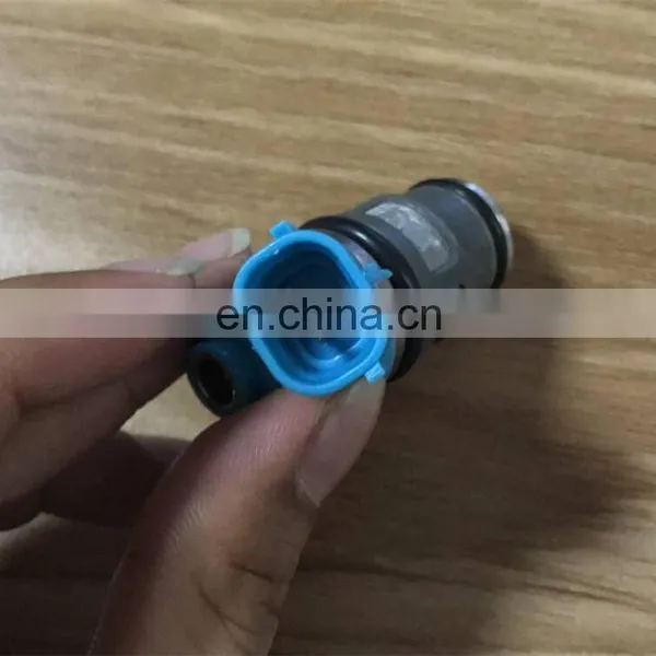 Auto Fuel Injector Nozzle 23209-79115 for T Oyota T.U.V Qualis Hilux
