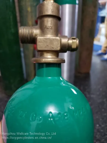Portable Aluminum Gas Cylinder Diving Bottle Medical Oxygen Cylinder photo-2