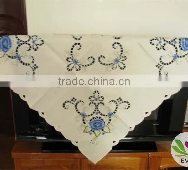 Full Heat Transfer Emroidery Lovey Wedding Table Cloth Country Style Tablecloth Machine Embroidered Tablecloth photo-5