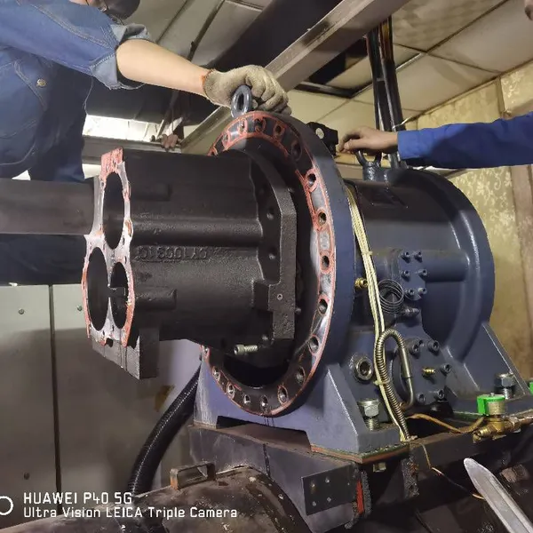 Repair of Laotesi Fluorine-free Motors, Maintenance of Mcquay Centrifuges, Replacement of Copper Tubes and Modification of Electric Control for Tsinghua Tongfang photo-4