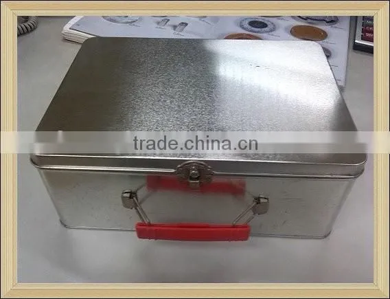 250x170x65mm Handle Tin Box