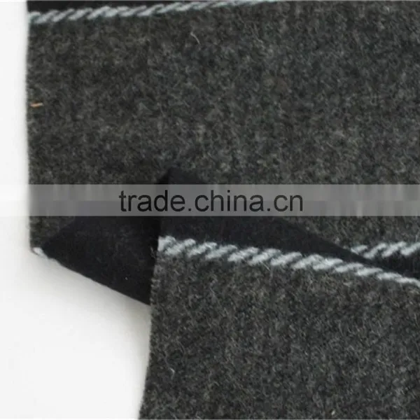 Yarn Dyed Plain Wool Scarf With Fringe photo-6