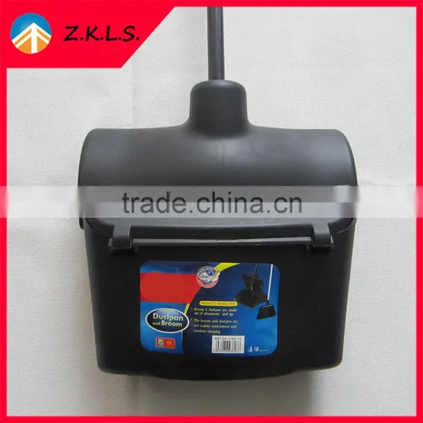 Black Plastic Dustpan With Long Handle And With Lid photo-5
