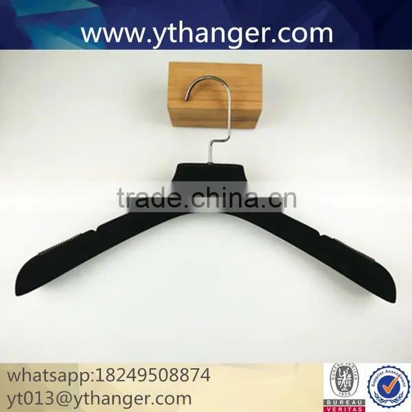 CY-626 Grey Suit Velvet Hanger on Shoulder Flocking Velvet Hanger for Wholesale Clothes photo-6