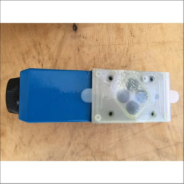 Vickers DG4V-3-2B-M-U-H7-60 Solenoid Valve 100% New Original Precise and Reliable photo-3