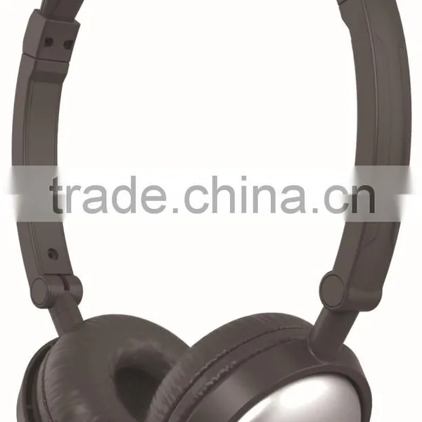 Light Weight Rotatable DJ Headphones With 3.5mm Connectors photo-4
