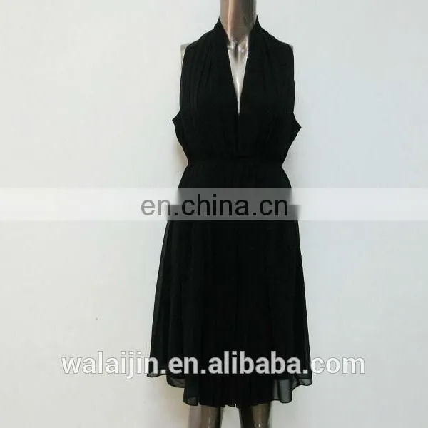 Pleated Ladies Sleeveless Black Chiffon Open Breast Dress photo-2