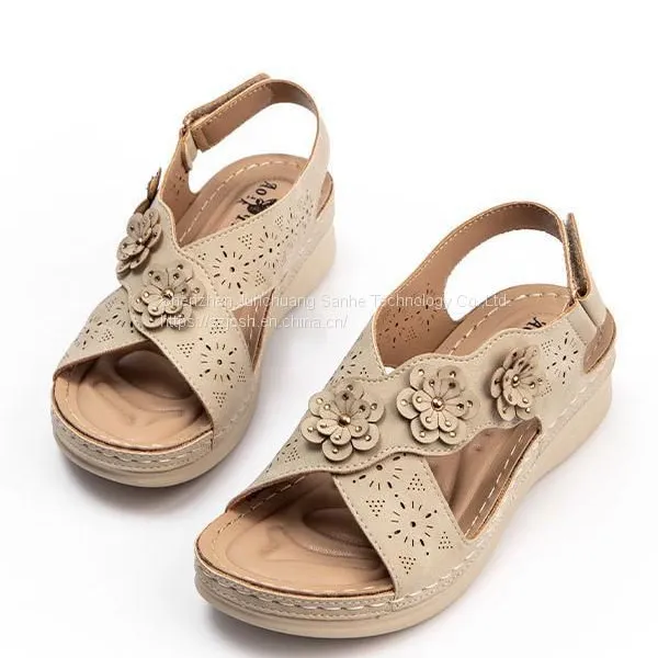 Ladies Summer Sweet Retro Flower Flat Bottom Round Head Hollowed Out Non-Slip Soft Bottom Wedge Heel Women's Sandals Slippers photo-3