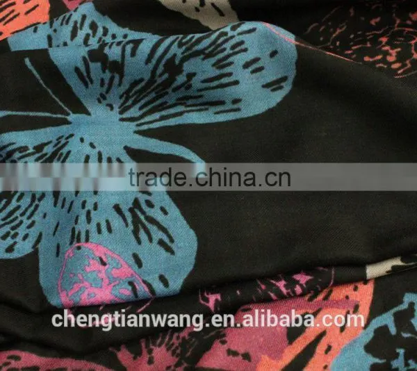 High Quality Women 100% Wool Scarf photo-3