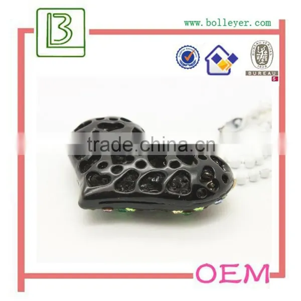 2015 Latest Design Hollow Out Heart Shaped Necklace photo-6