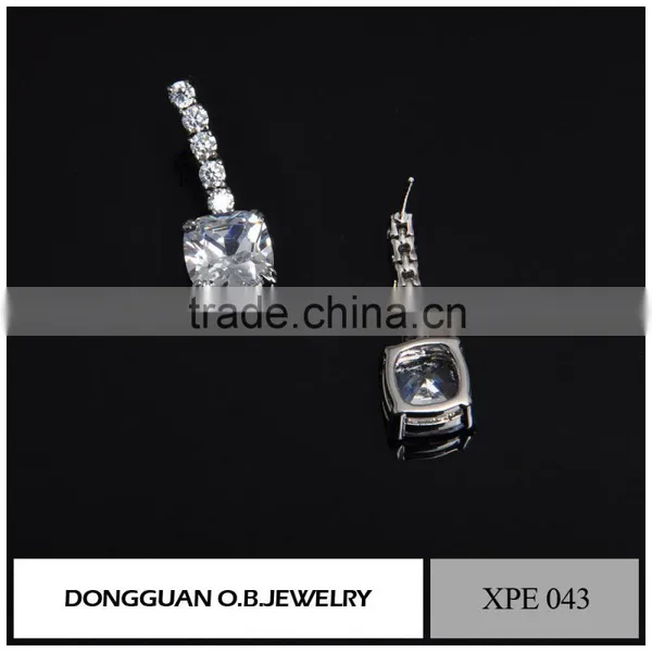 Simple Gold Earring Designs for Women With Big Diamond Earring photo-6